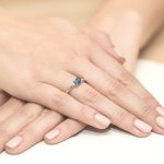 Best Diamonds W-0006 0,029 karátos gyémánt London topáz sokköves fehér arany eljegyzési gyűrű - Nila Gyűrű