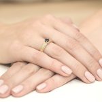 Sokköves kék zafír gyémánt fehér arany eljegyzési gyűrű 0,08 karát W-0075