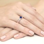 Sokköves kék zafír gyémánt rozé arany eljegyzési gyűrű 0,08 karát W-0075