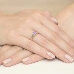 Sokköves gyémánt ametiszt sárga arany eljegyzési gyűrű 0,029 karát W-0076