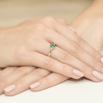 Sokköves gyémánt smaragd sárga arany eljegyzési gyűrű 0,452 karát W-0301
