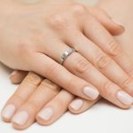 Sokköves gyémánt fehér arany eljegyzési gyűrű 0,077 karát W-0417