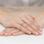 Sokköves gyémánt sárga arany eljegyzési gyűrű 0,05 karát W-0437