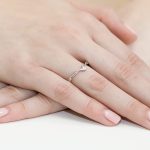 Csavart gyémánt köves rozé arany eljegyzési gyűrű 0,04 karát W-0051