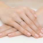 Sokköves gyémánt sárga arany eljegyzési gyűrű 0,17 karát W-0459